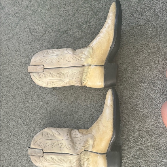 Vintage White Cowboy Boots - Picture 5 of 7